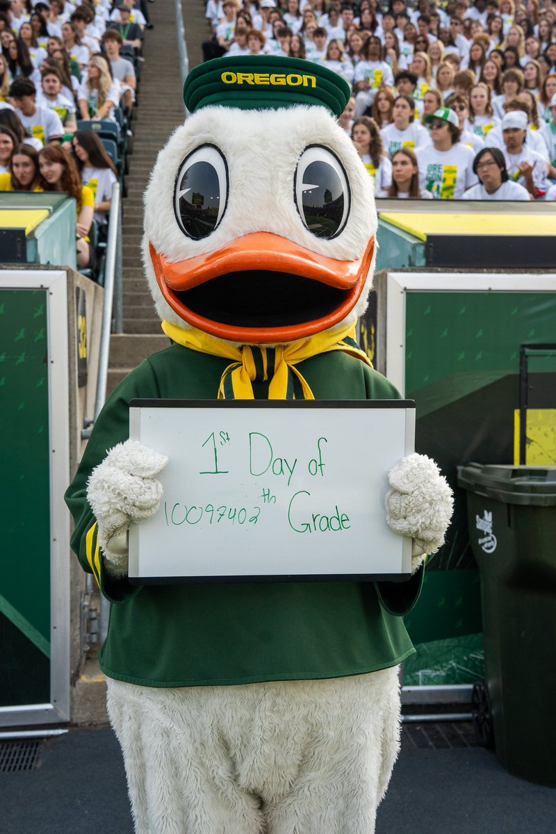 CSGOregon's tweet image. Happy first day of school from @TheOregonDuck