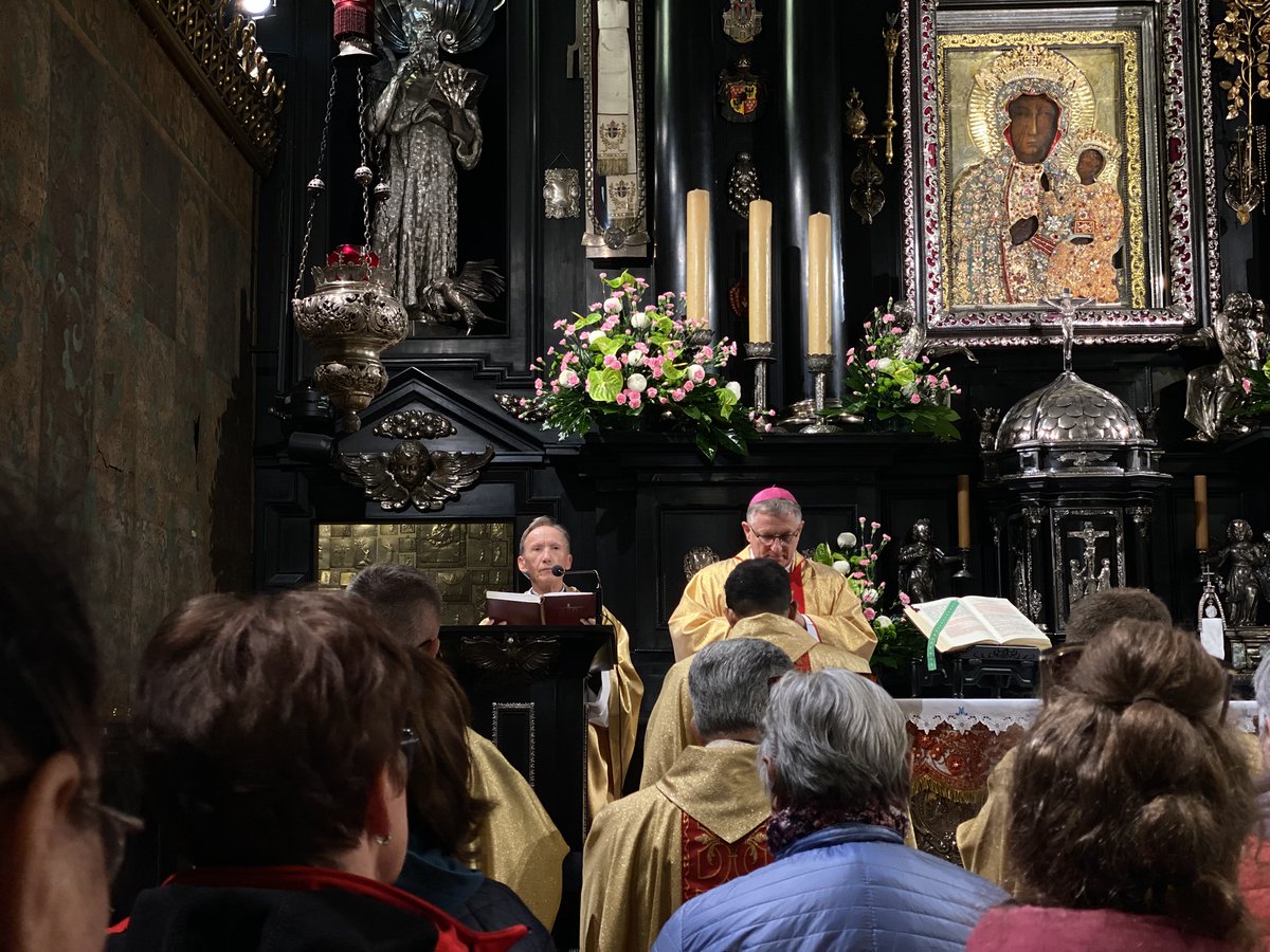 27.09 odbyła Pielgrzymka migrantów i uchodźców na Jasną Górę. Organizatorem pielgrzymki byli Caritas Polska oraz Rada KEP ds migrantów i uchodźców. Grupy pielgrzymów z różnych krajów po spotkaniu integracyjnym uczestniczyli we Mszy Św. przed Cudownym Obrazem Matki Bożej.