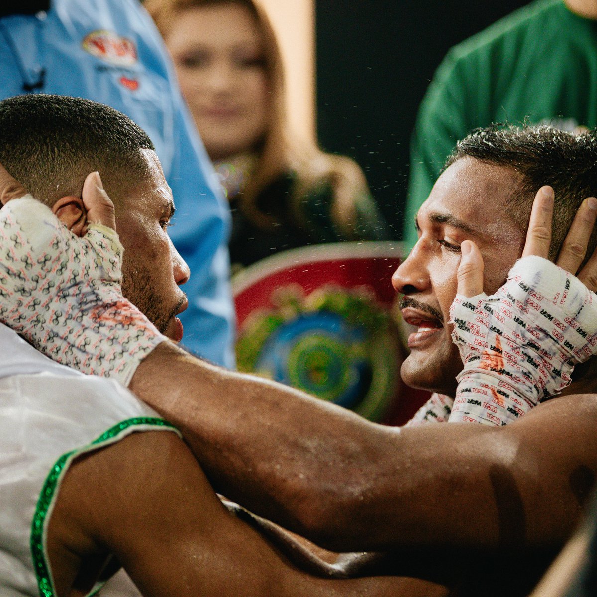 "Artes Marciais são sobre isso: respeito, honra, integridade. Sobre disciplina, força suave e resiliência.
Seguimos acreditando nesses valores."
#SpatenFightNight2