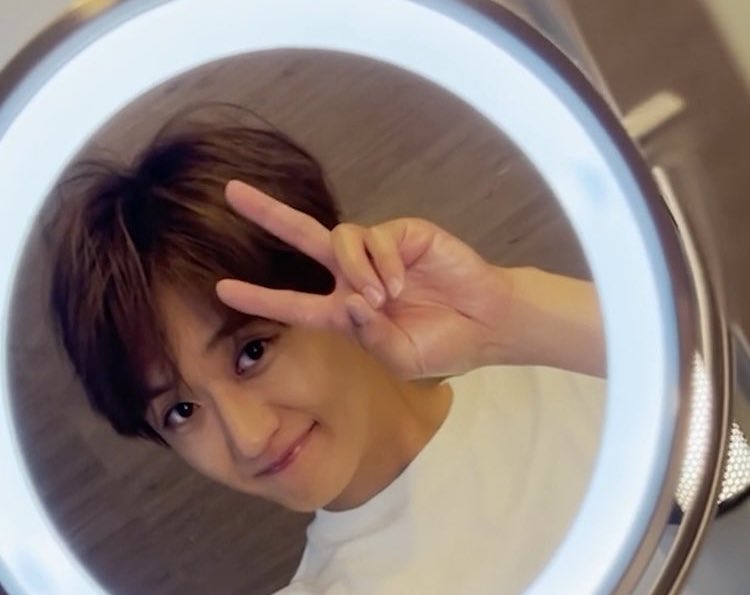 24_tptk's tweet photo. Nissy💋39歳の誕生日おめでとうございます！！手術を終えた今も、そしてこれからもわたしたちが知り得ないくらい大変なことがたくさんあると思いますが、ずっと応援しています！！！本人に届かないとしてもずっとずっとずっと応援しています😤😤😤！！！！#NissyHBD #Nissy https://t.co/BkB9V8lJYJ