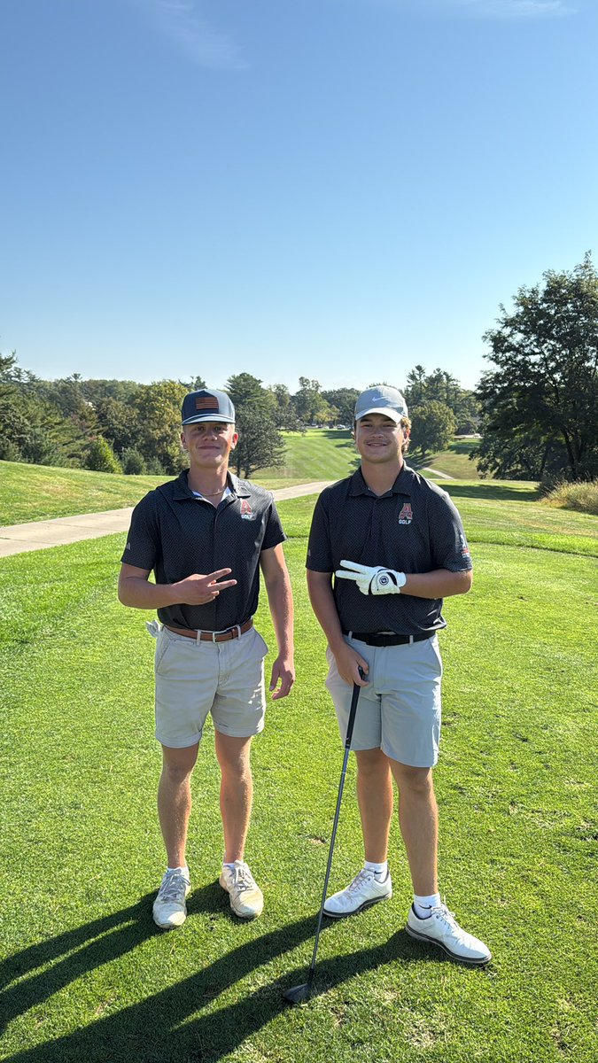 These two are -4 in the Waveland Ryder Cup match thru 9 holes