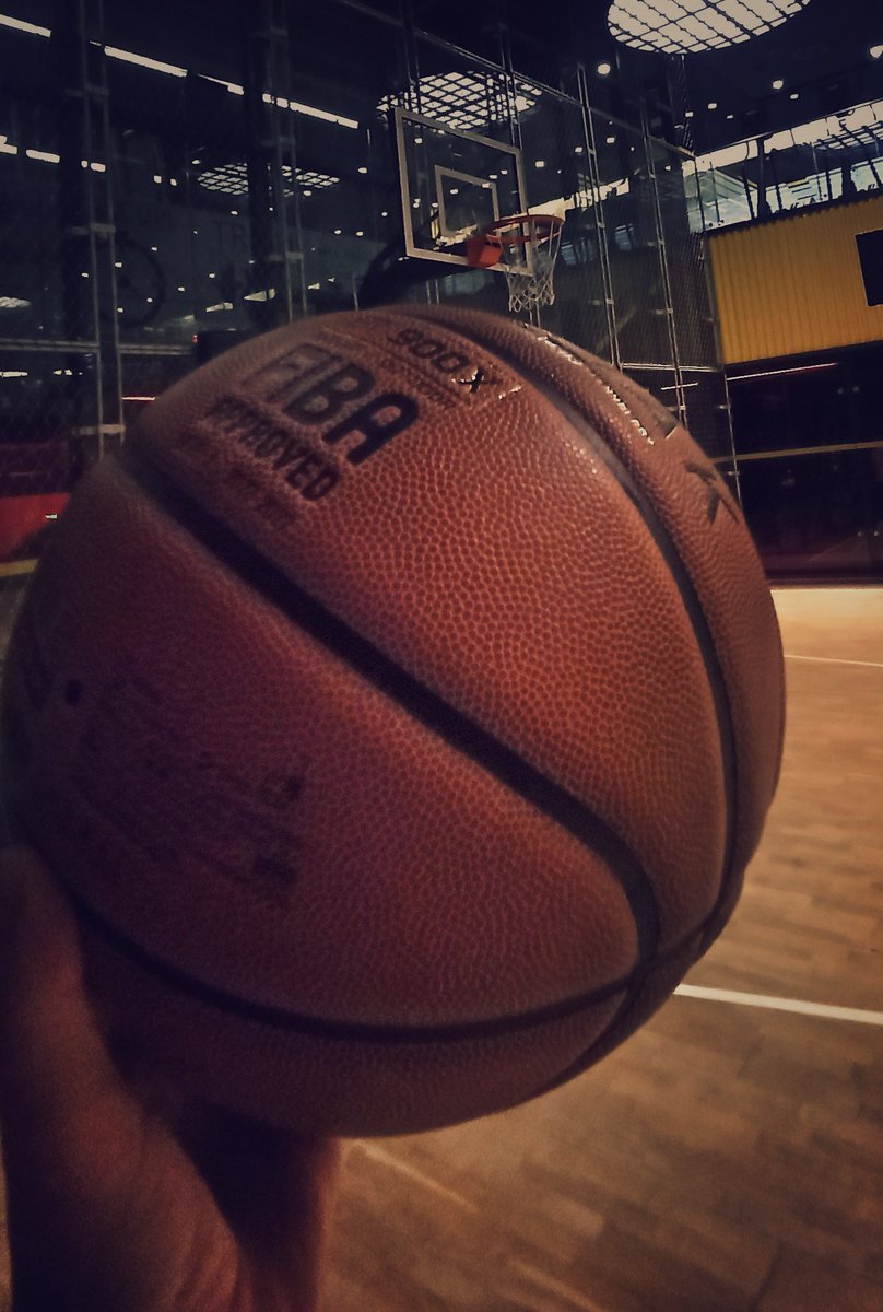 burakizm's tweet image. #gametime 🏀