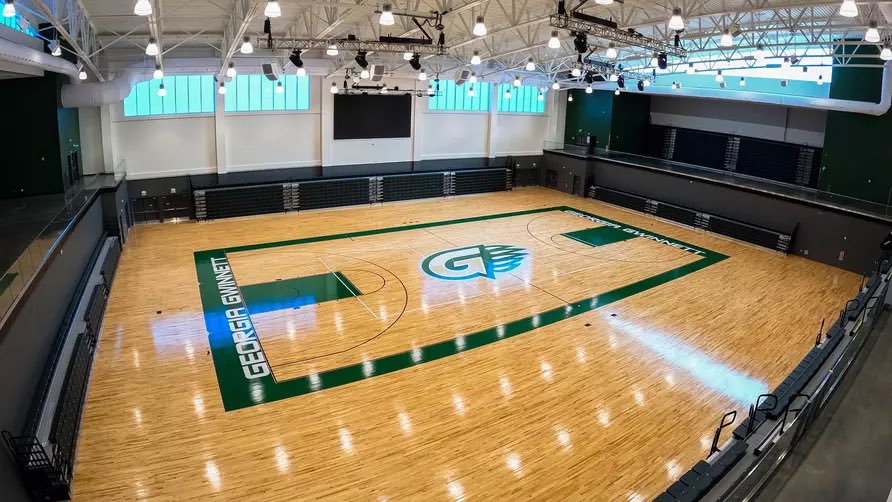 MattGrossenbach's tweet photo. Here’s a program to keep an eye on: Georgia Gwinnett College.

They play their inaugural men’s basketball season this year in NAIA.

The school was only just founded in 2006 with about 100 students, now it’s at nearly 13,000 students. https://t.co/0ZPgKLxvoW