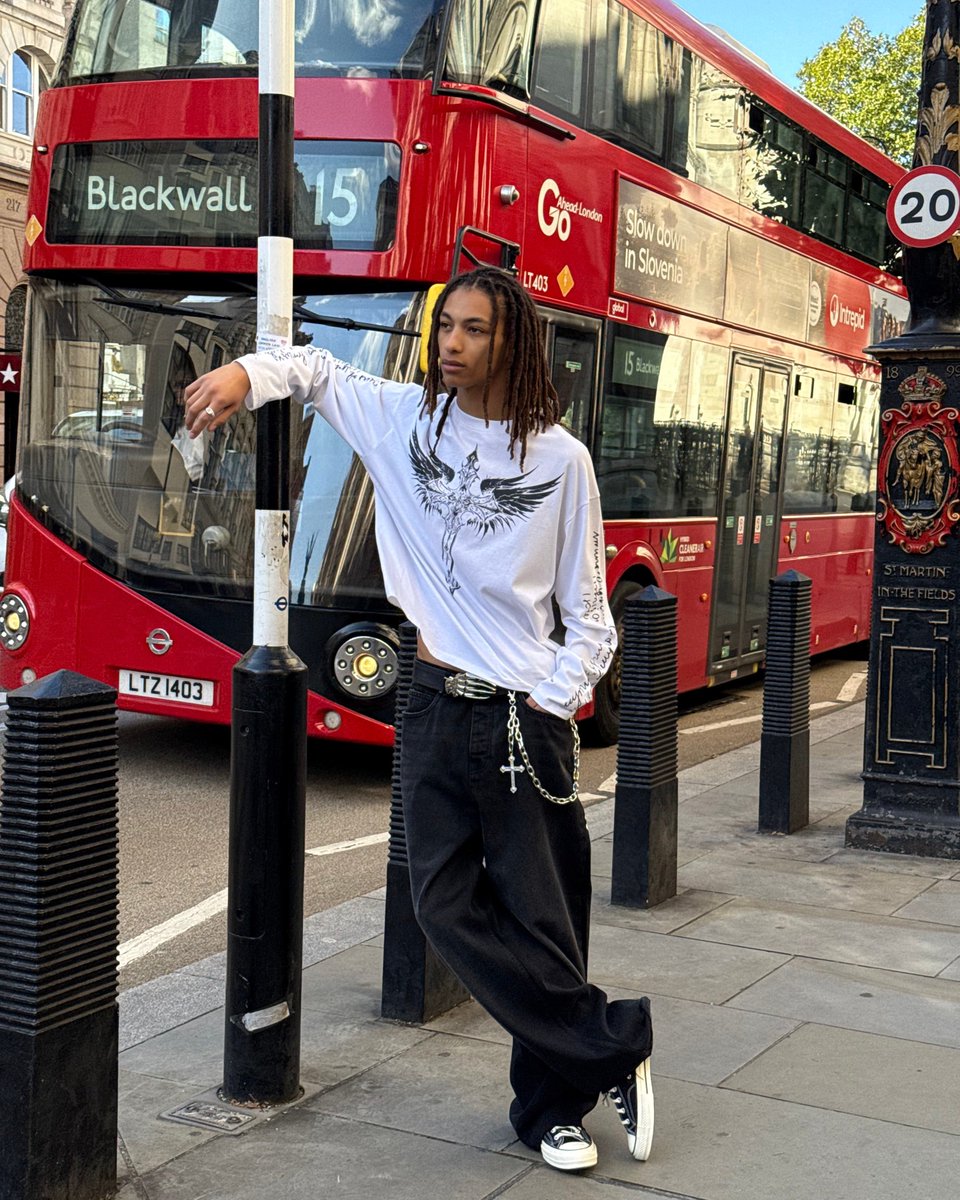 boohooMAN tweet media