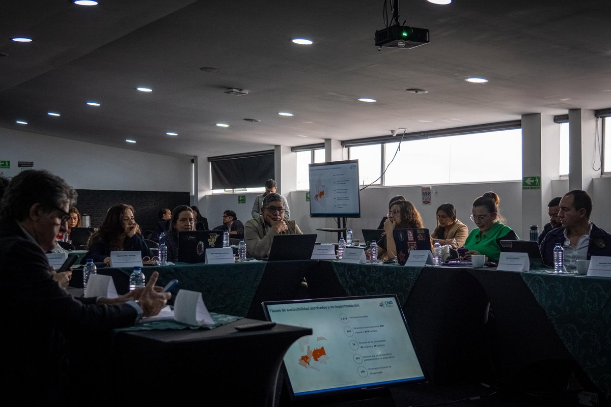 ARNColombia's tweet photo. La Estrategia de Sostenibilidad es un mecanismo de fortalecimiento y apoyo para los proyectos productivos de las y los firmantes que contribuye a su estabilización económica. 

En el #CNR156 se aborda su avance. 🧵 https://t.co/Fqbqs9SLZX