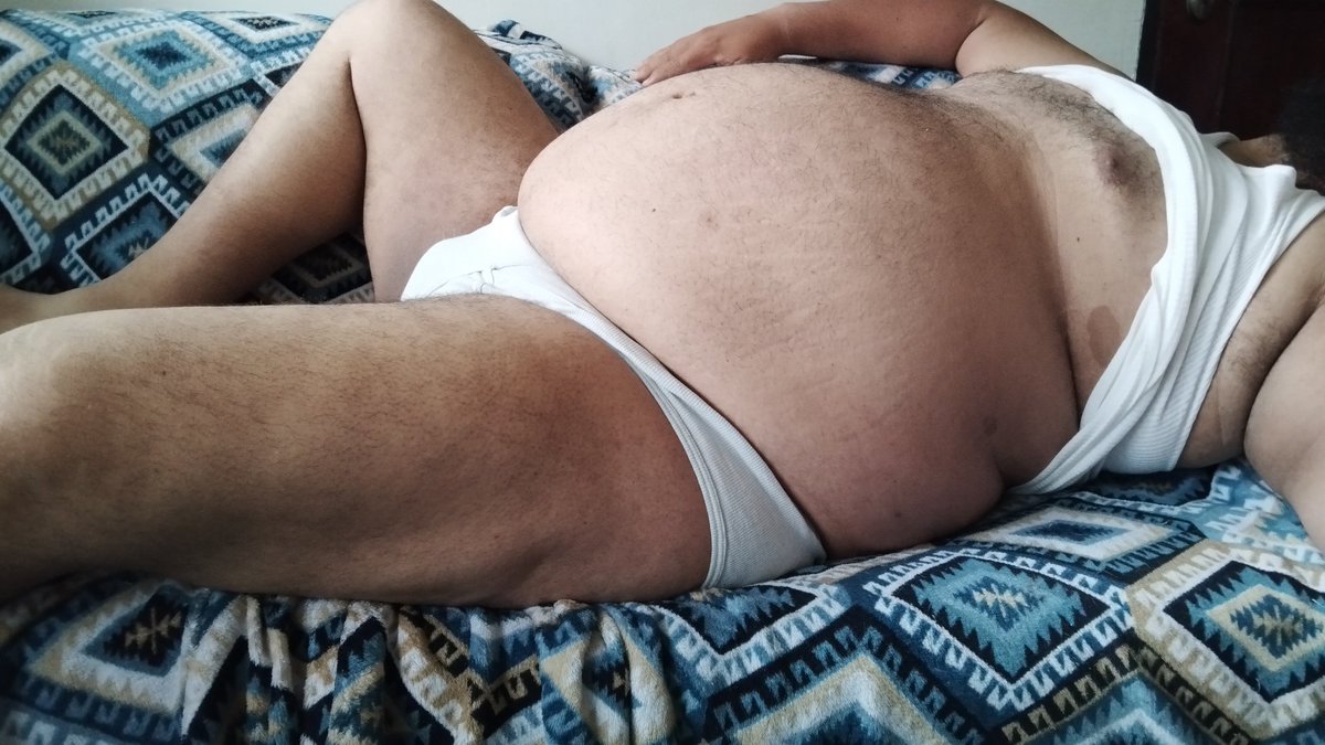 I heard you like your bears big and fat~
#FatBearWeek #moobmonday