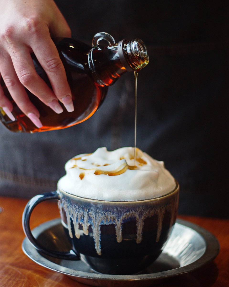 Canada's tweet photo. Whether you like it hot or iced, coffee is part of many #Canadian’s morning routines. From tasty Canadian maple lattes to our personal favourite, the Canadiano, Canada is home to thousands of local cafes ready to brew your fave. What’s your local cafe of choice? #CoffeeDay ☕ https://t.co/O20uif6FBc