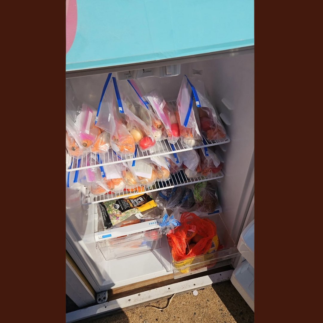 bmipdelaware's tweet image. Big thanks to Humbly Assisting Humanity for the soup kits at the BMIP Community Fridge! our support keeps our families nourished. Fridge is open: take what you need, give what you can! 

2215B N. Washington St, Wilmington, DE 19802

#CommunityFridge #FoodJustice #FeedingThePeople