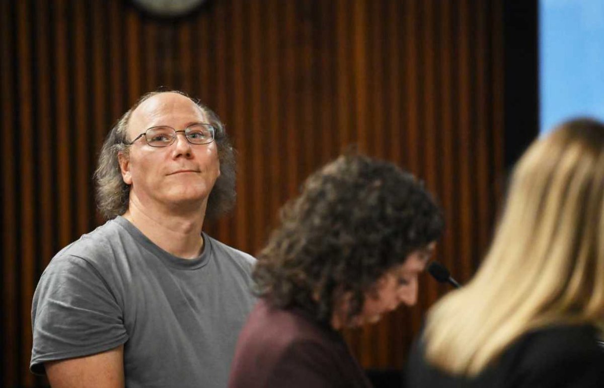 WalkCrime's tweet image. Albany police have made a disturbing discovery in the case of Franz Kraus, 92, and Theresia Kraus, 83. The couple had been missing for years, but investigators recently recovered their remains buried in the backyard of their home on Crestwood Court.

Their son, Lorenz Kraus, 53,…