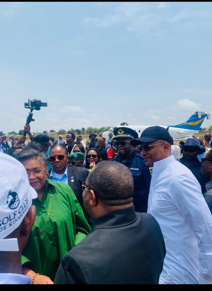 Mr Alfred mvumbi (@alfred_mvumbi01) on Twitter photo En digne fils et grand notable du Kongo Central, Son Excellence Didier Budimbu a accueilli Madame la Première Ministre à Moanda, témoignant de l’importance stratégique de notre province et de son engagement pour le développement national. En digne fils et grand notable du Kongo Central, Son Excellence Didier Budimbu a accueilli Madame la Première Ministre à Moanda, témoignant de l’importance stratégique de notre province et de son engagement pour le développement national.