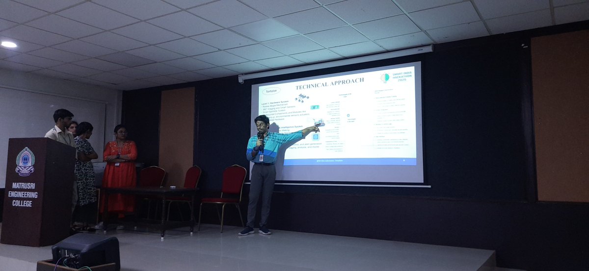 MatrusriEC's tweet photo. MATRUSRI ENGINEERING COLLEGE,  proudly hosted the Internal Hackathon for #SIH2025 on Sept 26!  🇮🇳 #Innovation #Hackathon #sih2025 https://t.co/3NE0hlVIU5