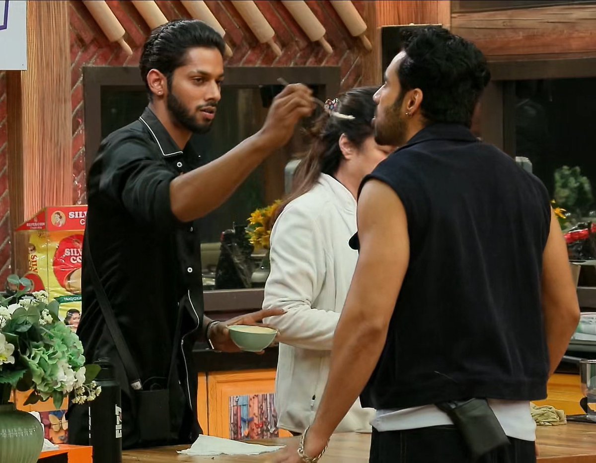 its_SanyHere's tweet image. Just Forgot Nehal / Tanya but If You Hate This Buddhi/ Kuku 

You Are My Friend Without Any introduction.

That&apos;s Really Sweet #BaseerAli My Boiii 👉🫶❤️

#BiggBoss19 #BaseerBob #BB19