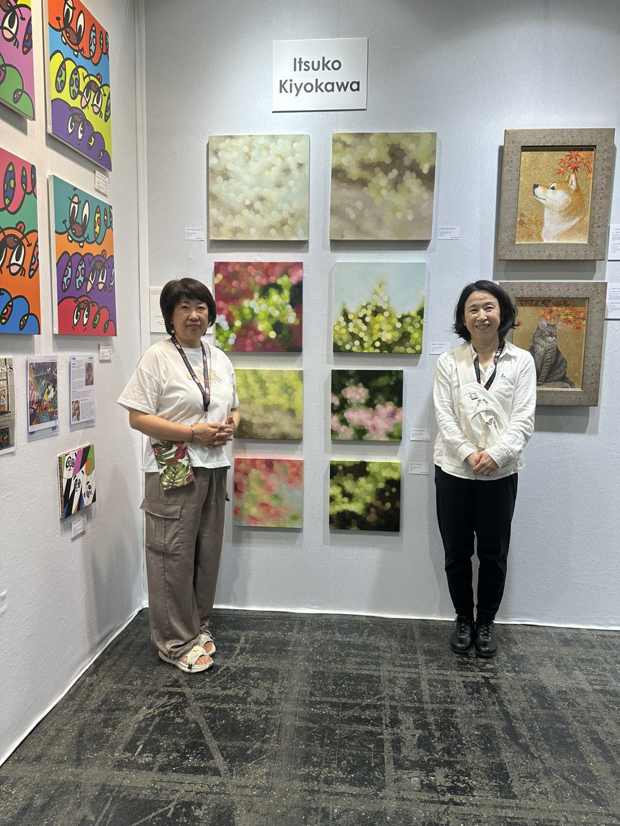 ArtisansJapan's tweet photo. Last day of #art3fparis in Porte de Versailles 
https://t.co/KHLaGXoxoB 
https://t.co/FCPCrV1hdC

#パリアートフェア　の最終日。

日本からの参加ブースは私達のみで、海外のアーティストさんやギャラリーオーナーさんとも情報交換させて頂き、とても有意義な3日間となりました。 https://t.co/zhZMMXbkdq