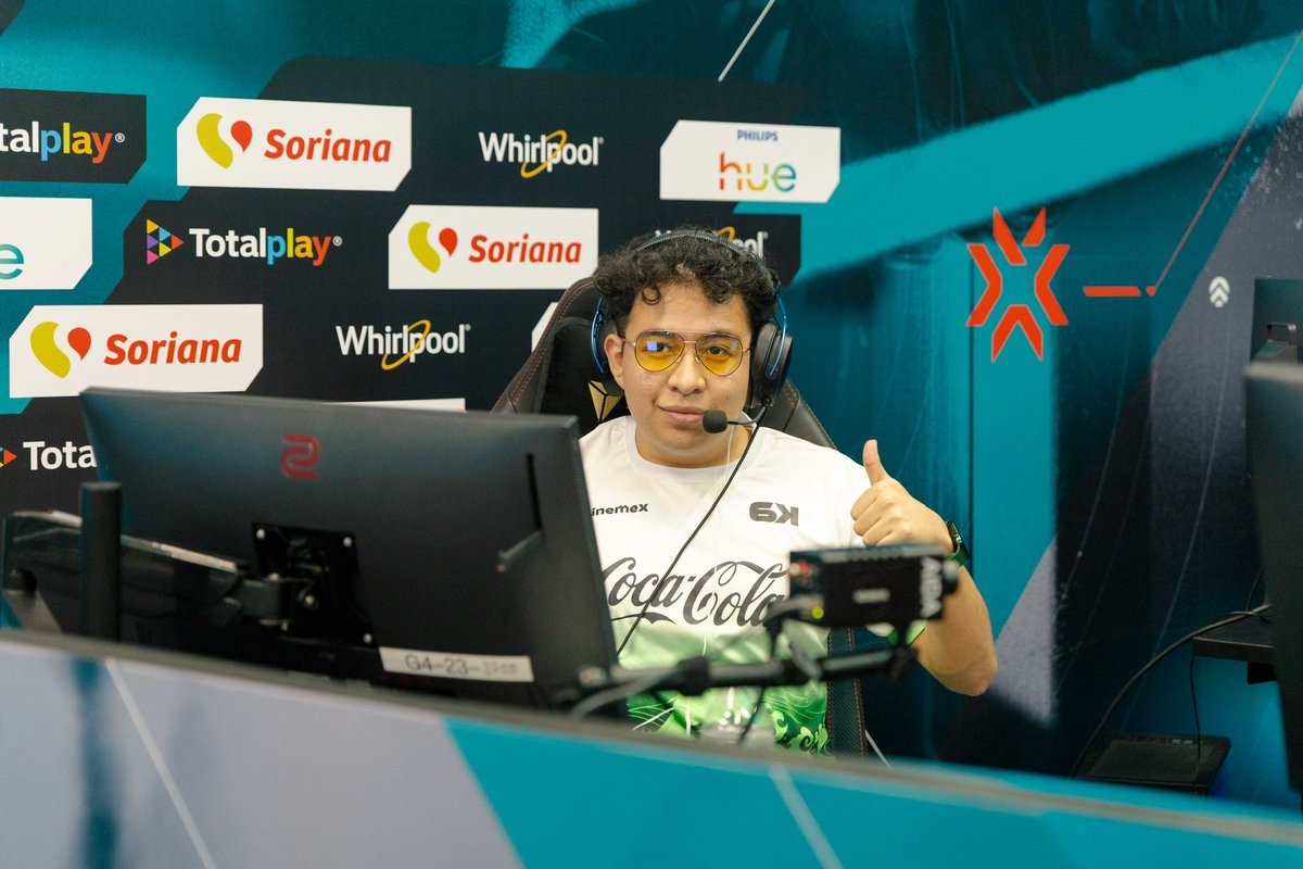 SixKarmaEsports's tweet image. Buenos días Marea. Hoy inicia nuestro bootcamp en Brasil🇧🇷🌊💚 El equipo viaja hoy para prepararse y arrasar en Ascension. #VCLlatam