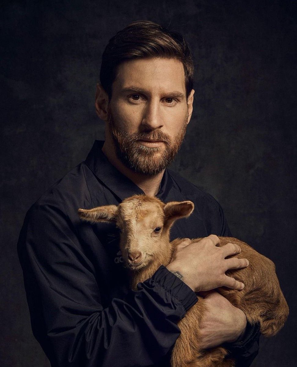 لماذا ميسي الأفضل في التاريخ ؟

اكثر من ساهم في التاريخ (1253)
اكثر من صنع في التاريخ (406)
اكثر من راوغ في التاريخ (3841)
اكثر من حقق بطولات في التاريخ (46)
اكثر من حقق جوائز فردية (80)
اكثر من حقق كرات ذهبية (8)
اكثر من حقق حذاء ذهبي (6)
اكثر من حقق ذا بيست (7)
اللاعب الوحيد