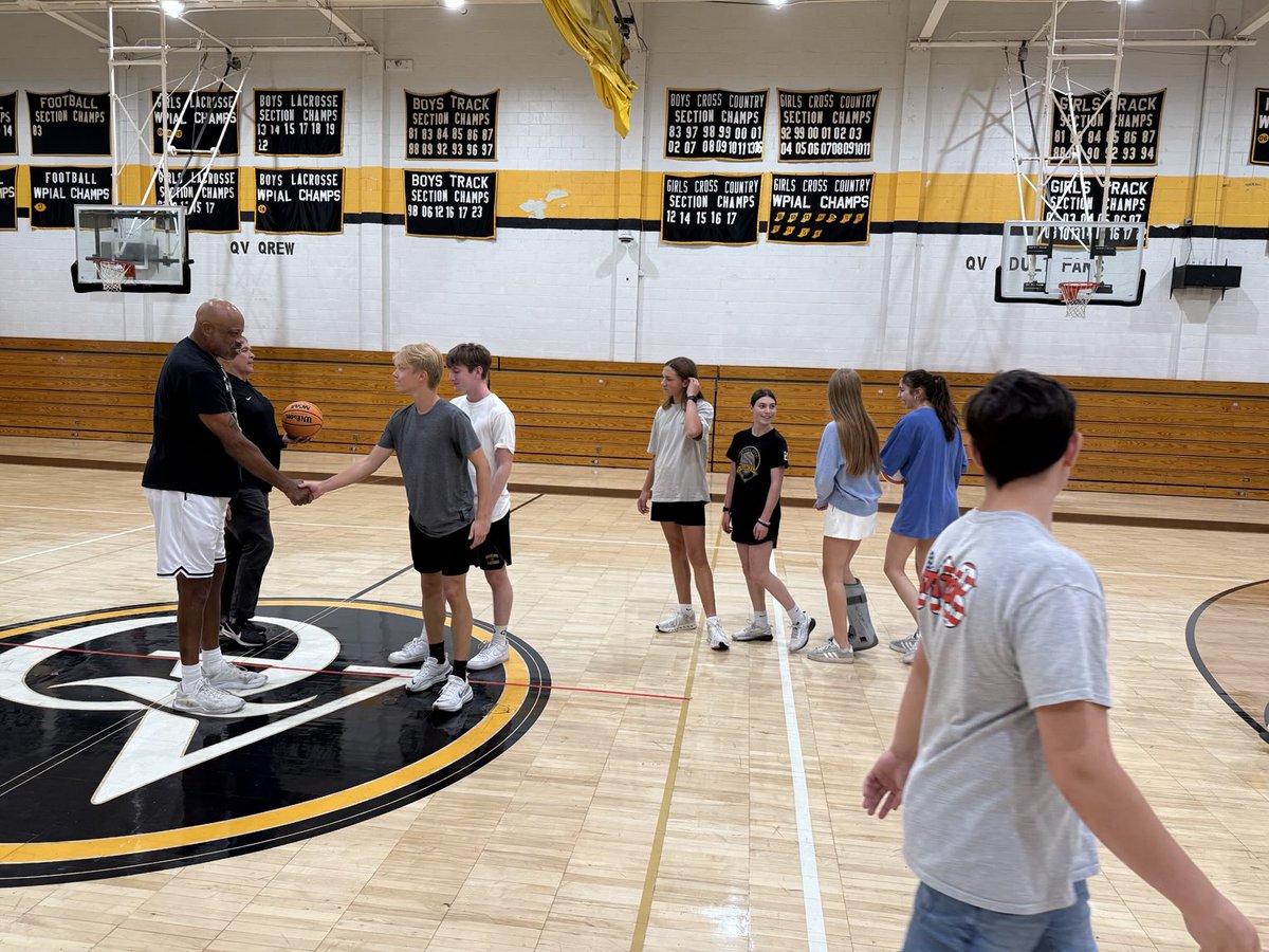 Keith was the first QVHS graduate to be drafted by the NBA.  Current students were happy to meet the legend while he was here.  Always a great day when one of “US” returns. 💛🏀🖤