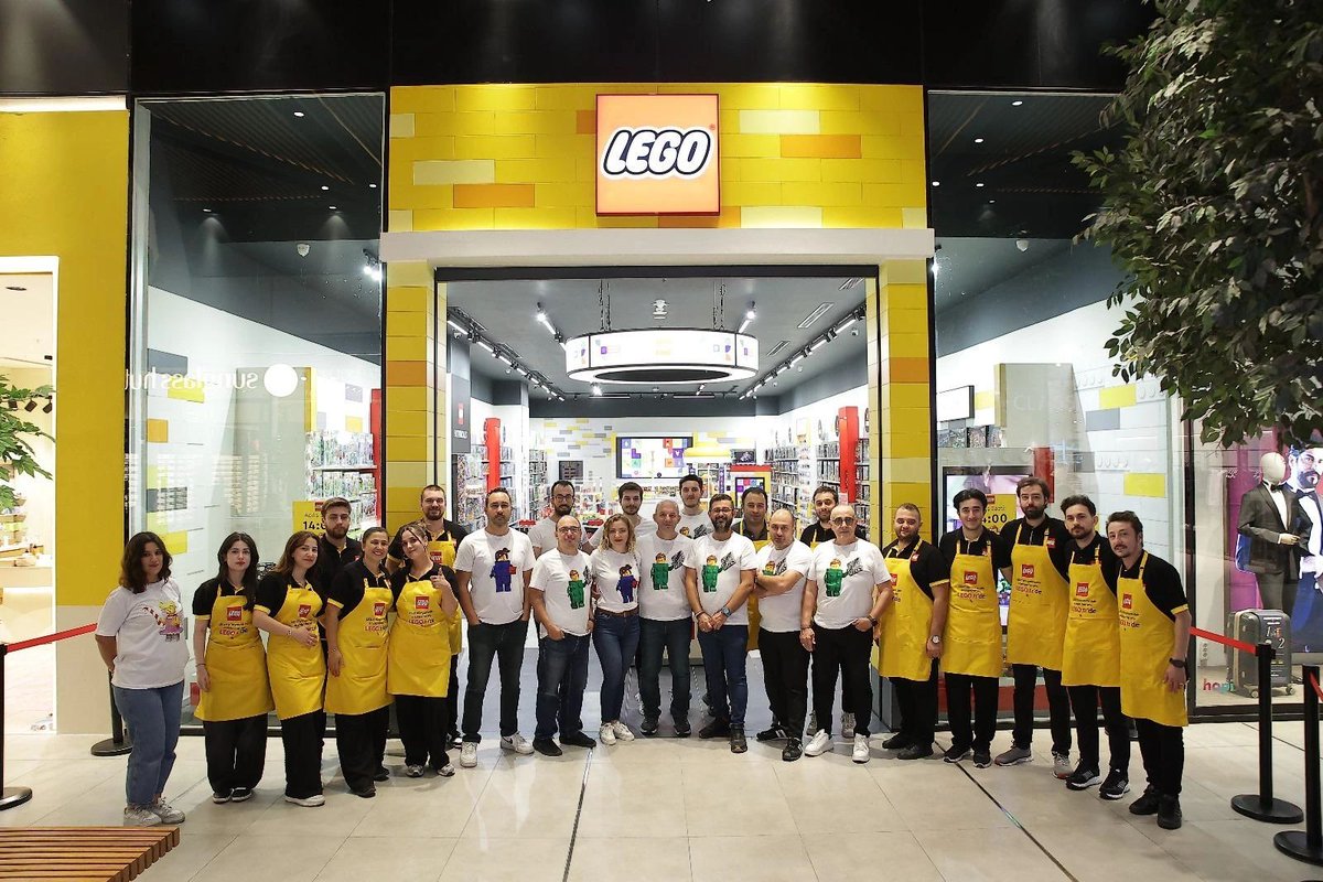 🧱 LEGO® Store artık Meydan İstanbul’da!
Moda Merkezi Zemin Kat’ta açılan yeni mağazamızda tüm LEGO® tutkunlarını bekliyoruz. 🎉

📍 Zemin Kat - Moda Merkezi
#LEGO #Meydanİstanbul