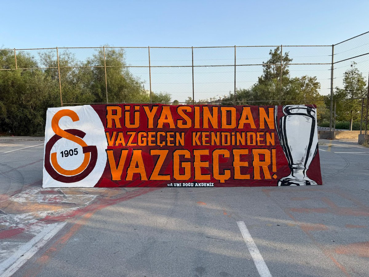 ultrAslanUNI's tweet photo. RÜYASINDAN VAZGEÇEN KENDİNDEN VAZGEÇER! #ultrAslanUNI https://t.co/hSDKLNGziZ