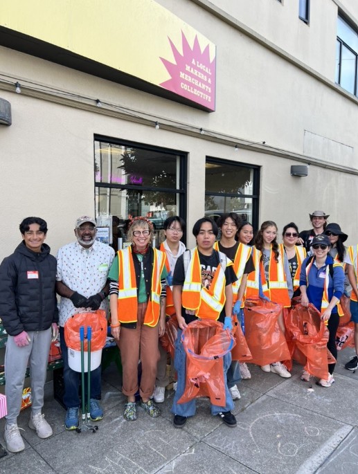 RefuseRefuseSF's tweet image. Another weekend in San Francisco and another 30 cleanups citywide.
440 volunteers spent an hour or two of their time to have fun picking up 460+ bags of litter pollution with friends.
Caring for the city and environment never gets old.