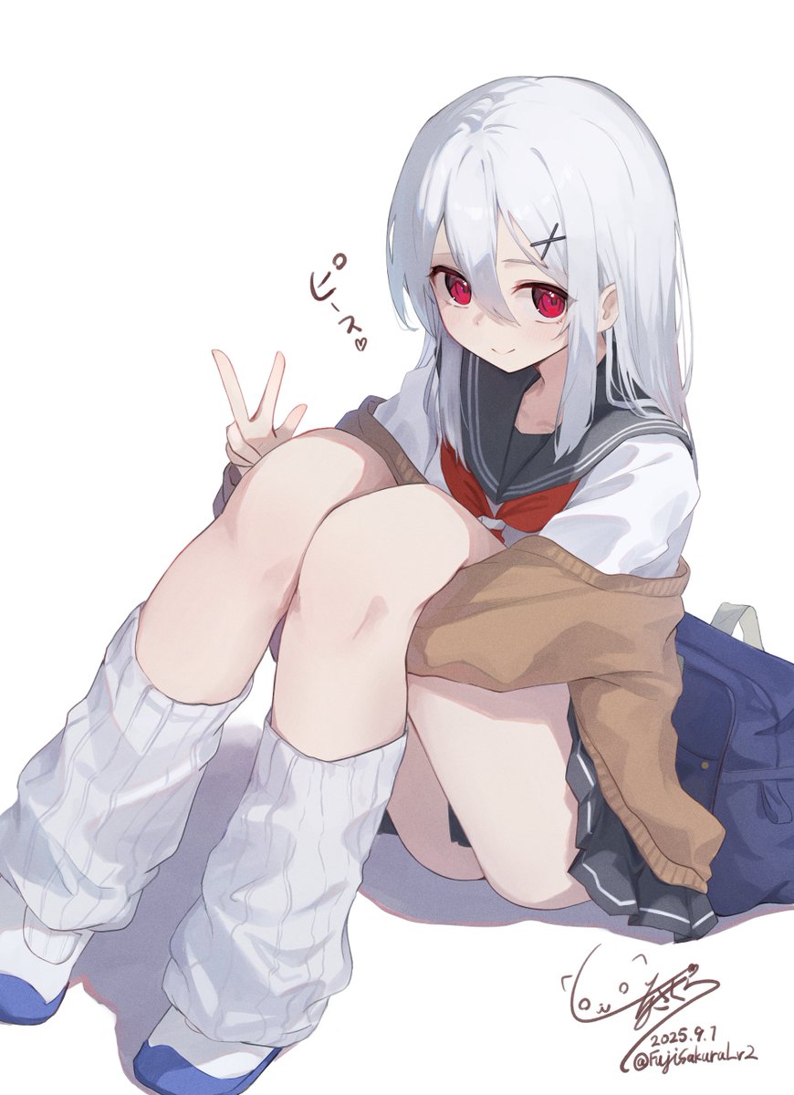 FujisakuraLv2's tweet image. #今月描いた絵を晒そう
今月の白髪ちゃん🤍