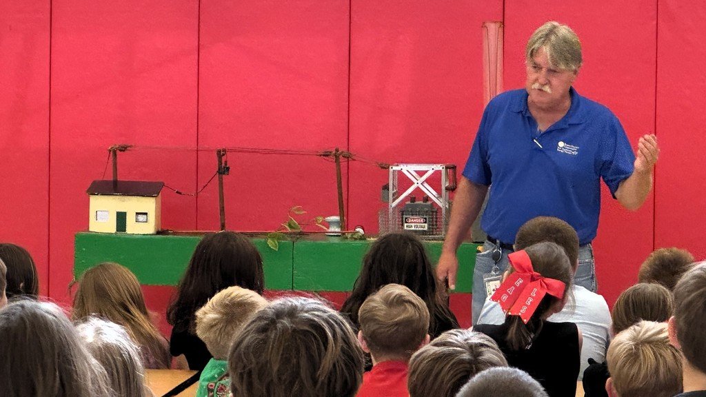 Boone Electric stopped by earlier this month to share an engaging presentation on electricity, circuits, and electrical safety with all 4th grade students. They had the chance to see science in action while learning important safety tips for everyday life. 💡🔌