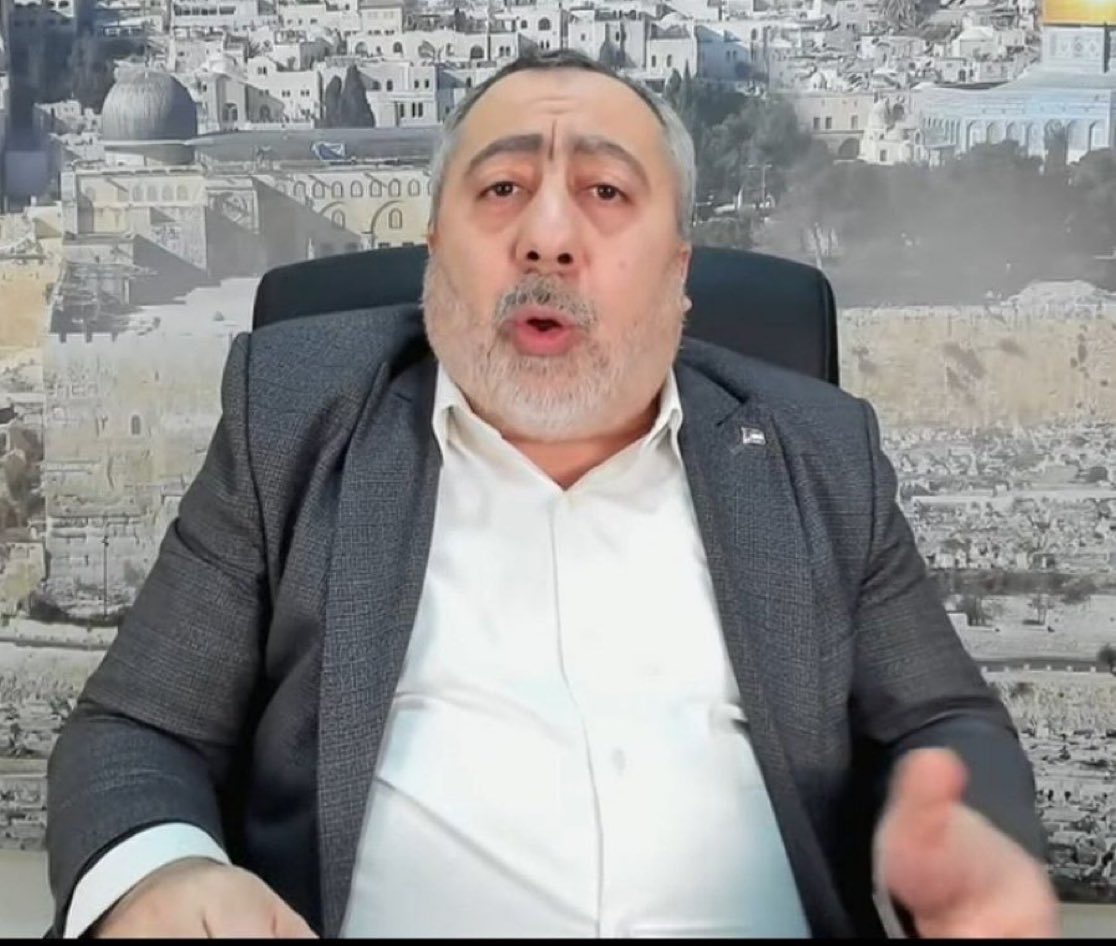 MyPalestine0's tweet photo. القيادي في #حماس طاهر النونو: 

"لسنا جزءا من المفاوضات في امريكا ولن نقبل نزع سلاح المقاومة". https://t.co/CTPD09kADf