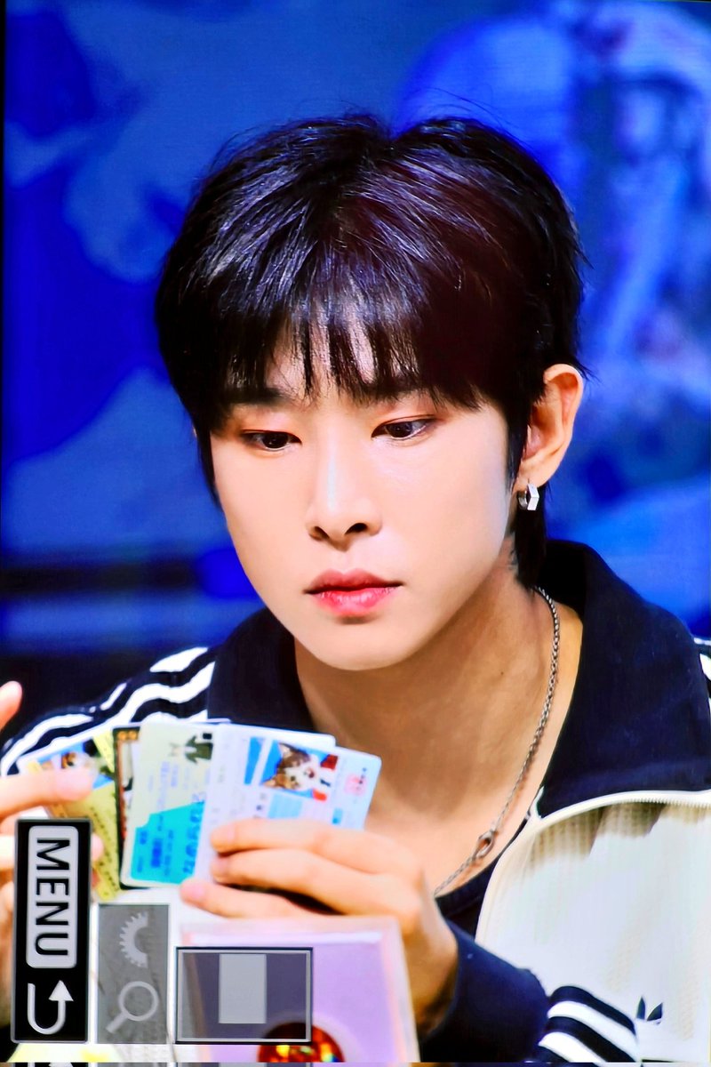 SUN000725's tweet photo. 250929
#TRENDZ #트렌드지 #LEON #리온 https://t.co/5XbeGgFB81