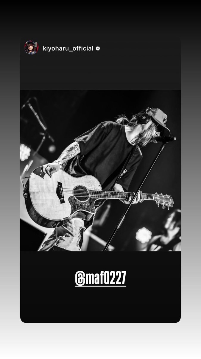 maf39et's tweet image. 2025.9.20

自分の進んで行く道＝長い音楽人生
の最初からずっと
一切妥協する事無い
生き様が

客席を
時に鋭く
時に優しく
真っ直ぐ
見つめる瞳から
ひしひしと
伝わるLIVEでした♪

#黑夢
#zeppnagoya
#corkscrew2025
#名古屋
@backtohome0778