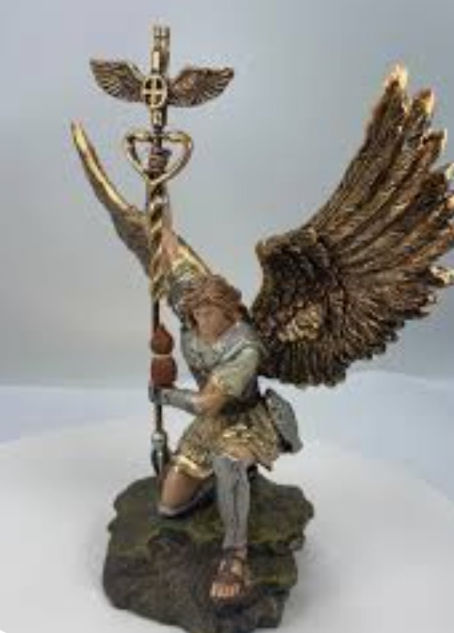 Maria_Dorfner's tweet image. 😇 Today is Saint Raphael Day.
My lifelong Guardian Archangel.  #DivineProtection