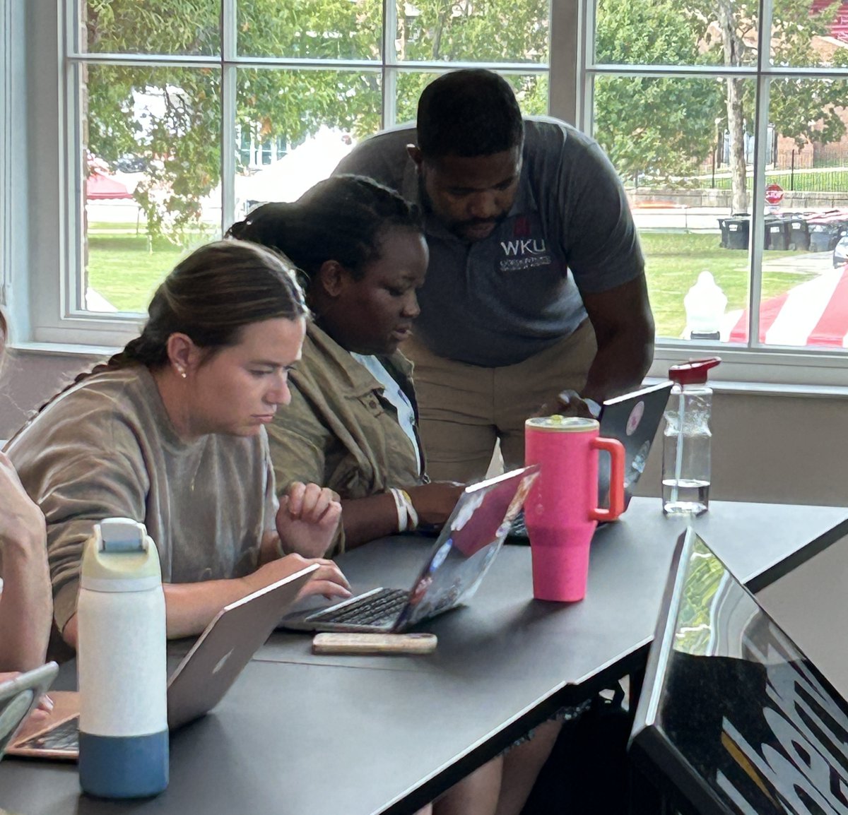 WKUGordonFord's tweet image. 🔥📊 On Friday, our Hilltoppers took on the GFCB Excel Challenge! From speed cases to dashboards, they crunched numbers, analyzed data, and proved Excel is anything but boring. 💻👏
#WKU #YouBelongAtGFCB #ExcelChallenge