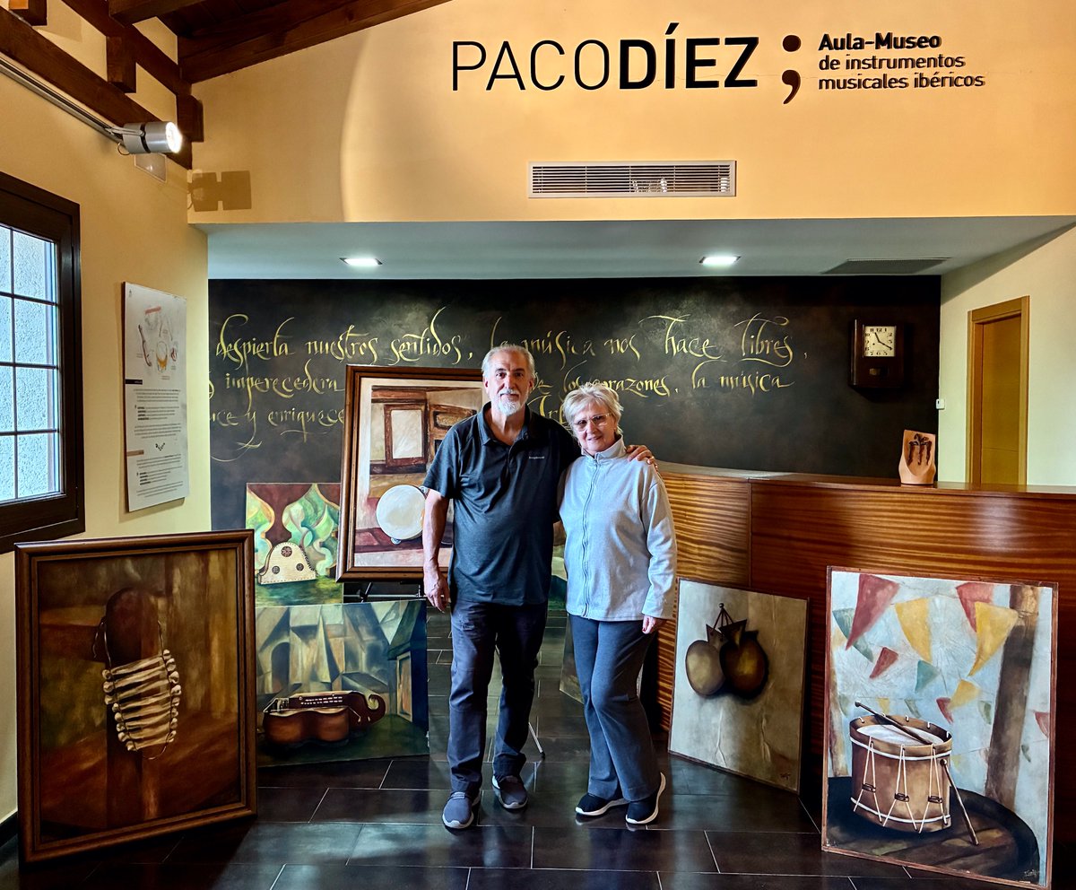 El Aula-Museo Paco Díez ha recibido la donación de 9 espléndidos cuadros de la magnífica pintora vallisoletana, Isabel Sevillano. Estamos seguros de que estas joyas pictóricas enriquecerán e iluminarán nuestra colección de instrumentos. ¡Gracias, Isabel, por tu generosidad!