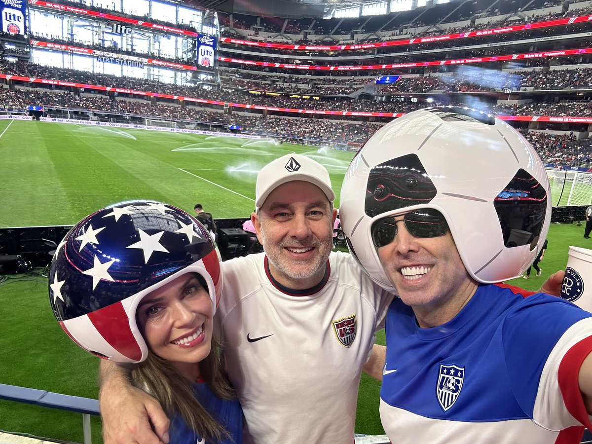 Peticolas tweet media