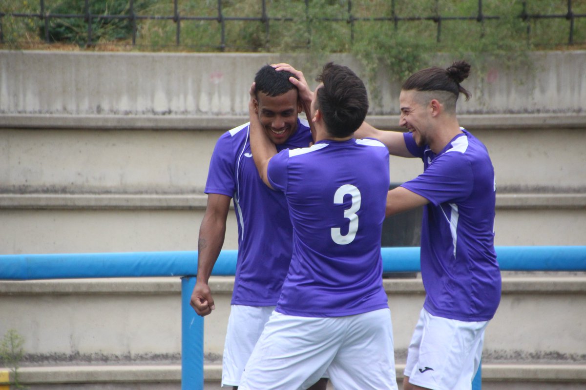 EFCarabanchel's tweet photo. 😁 El gol tiene nombre y apellido en la Escuela: 𝐀𝐝𝐫𝐢𝐚́𝐧 𝐅𝐞𝐥𝐢𝐳 https://t.co/h4DYhFN1d3