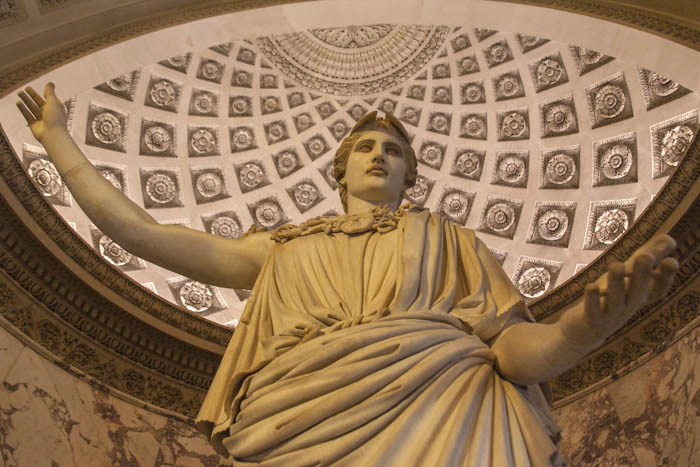 ClassicalMyths's tweet image. &quot;From his own head he gave birth to owl-eyed Athena, The awesome, battle-rousing, army-leading, untiring Lady, whose pleasure is fighting and the metallic din of war.&quot; -Hesiod #mythologymonday 

Athena of Velletri📷Magnus Manske, Alejandro Aznar