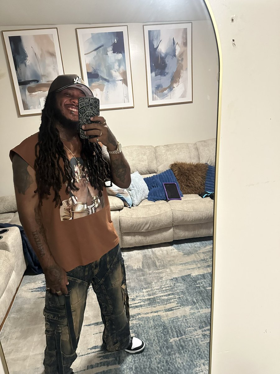 Muke (@im_justhim24) on Twitter photo 