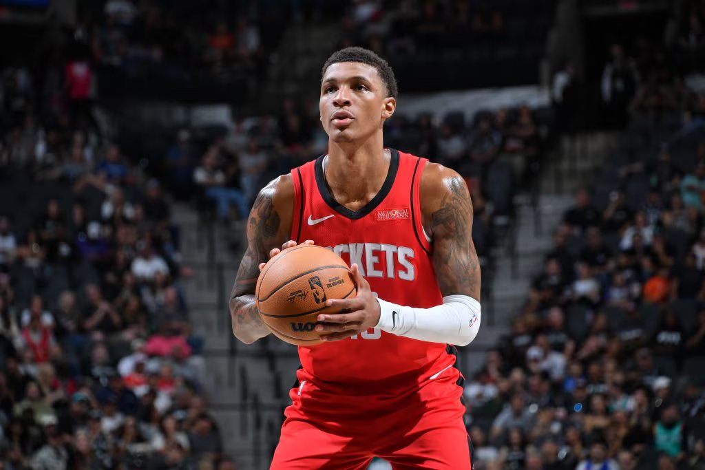 Jabari Smith Jr. during media day:

- Says he's already learned a ton by working with Kevin Durant 
- Expectation is a championship
- Mentions he wants to stay in Houston the rest of his career
- Feels like he hasn't shown his best yet, says it's time to show it.
- "you'll see a