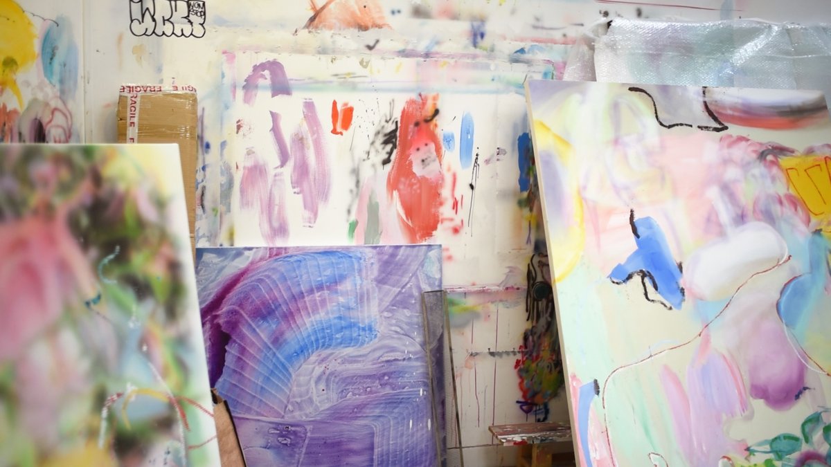 Timestamp tweet media