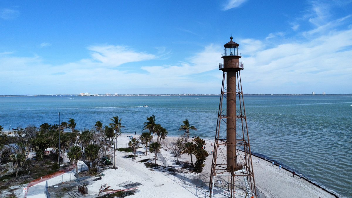 Captiva_Blog's tweet image. The resilience of the residents and businesses of Sanibel and Captiva never ceases to amaze.

#sanibelstrong