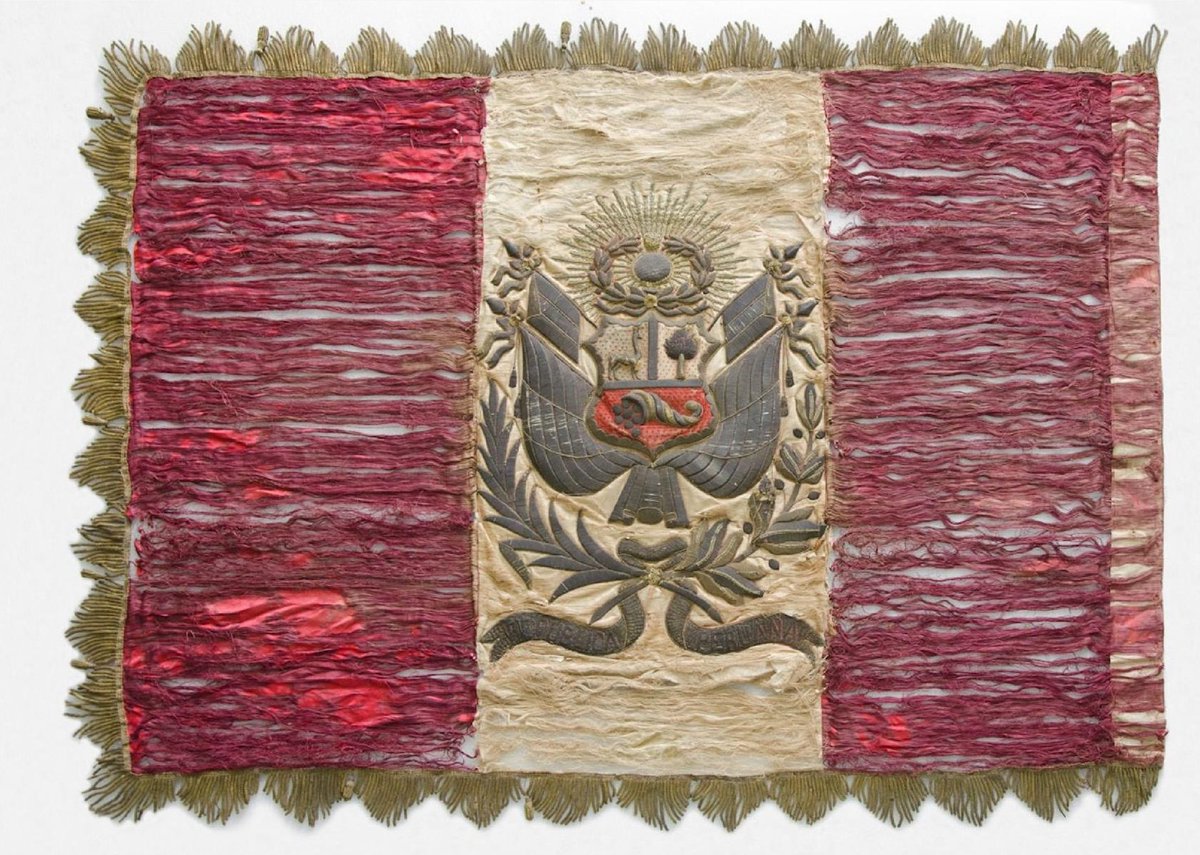 Anverso y reverso de los estandartes del batallón Concepción N°27, presente en la defensa de Lima (1881).