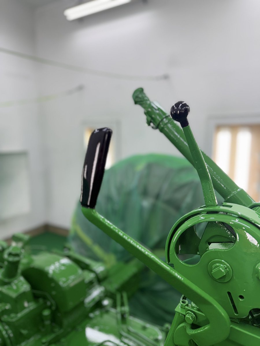 ScanlanTractor's tweet image. 2510 castings in paint