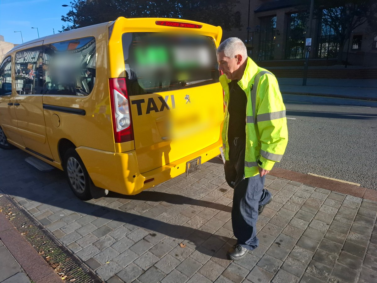 DerbysRPUBikers's tweet image. Taxi licensing Op alongside @DerbyCC. 
Majority of taxis found in good order.
Sadly 5 taxi plates immediately suspended for defects found during checks.
Worst being a tyre measuring 0.5mm tread depth.
Immediate #pg9 prohibitions issued where appropriate.
#opsbikes