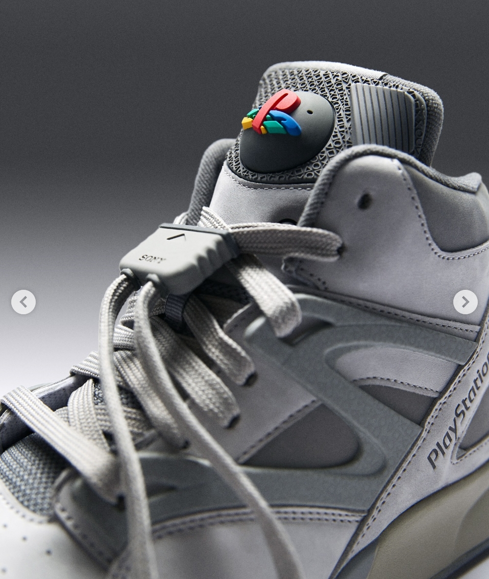 Paréntesis.com tweet media