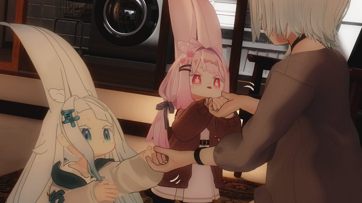 手遊びしながらうちのこたちの手の柔らかさをさりげなく堪能している図。ｵﾃﾃｶﾞﾓｯﾁﾓﾁﾀﾞﾈｪ...
#みみのこ