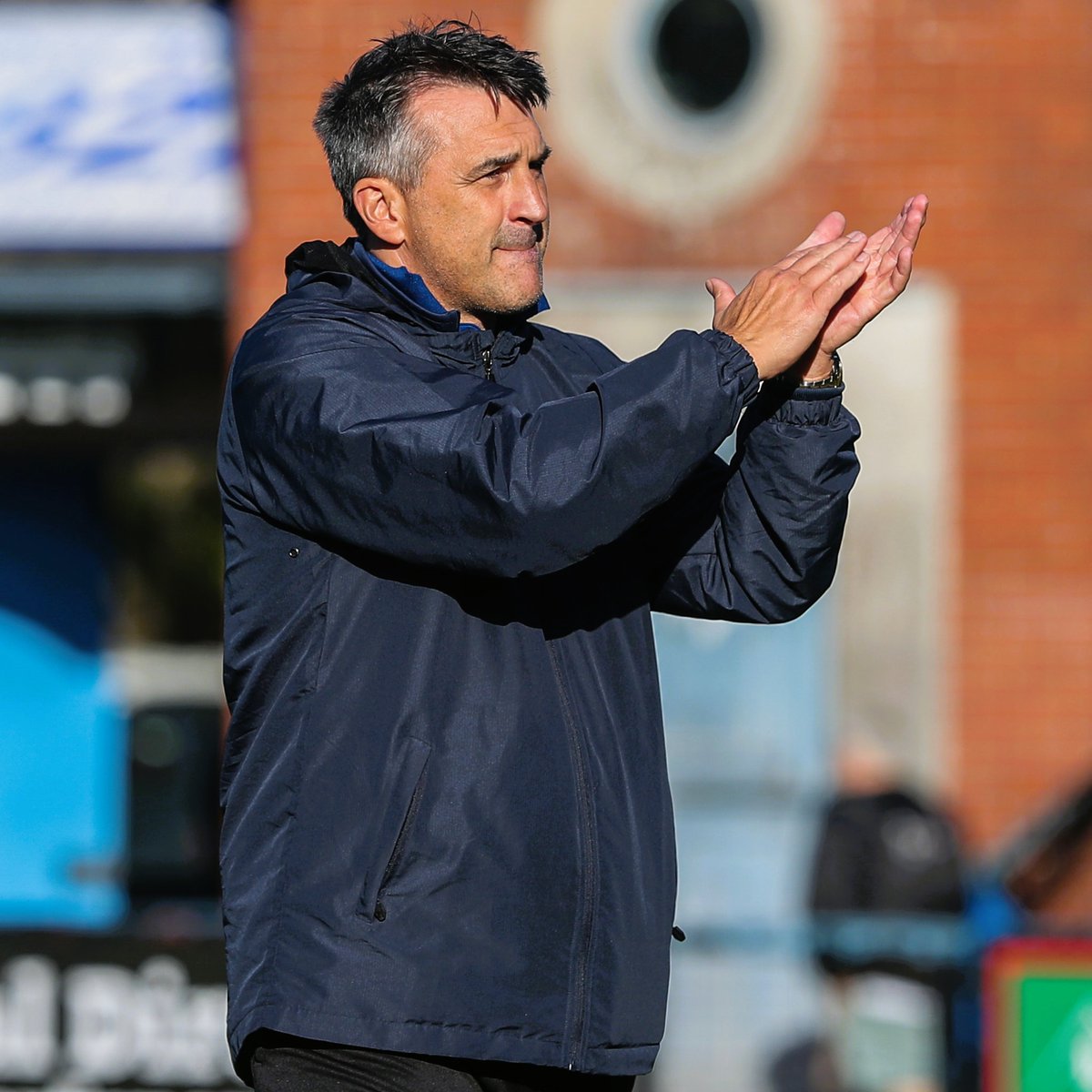 📆 #𝗢𝗻𝗧𝗵𝗶𝘀𝗗𝗮𝘆 

Tom Killick was appointed as Magpies manager 2⃣ years ago today ♥️

#WeAreDorch ⚫️⚪️