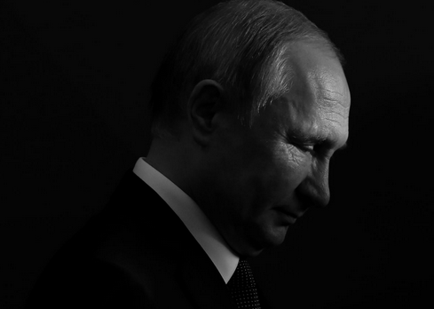Daractenus's tweet image. To a significant degree, Russia's ability to influence our democratic processes lied in them being able to project the image of a relentless actor with limitless reach to influence said democratic processes, an image far exceeding their actual reach and ability.
That very image…