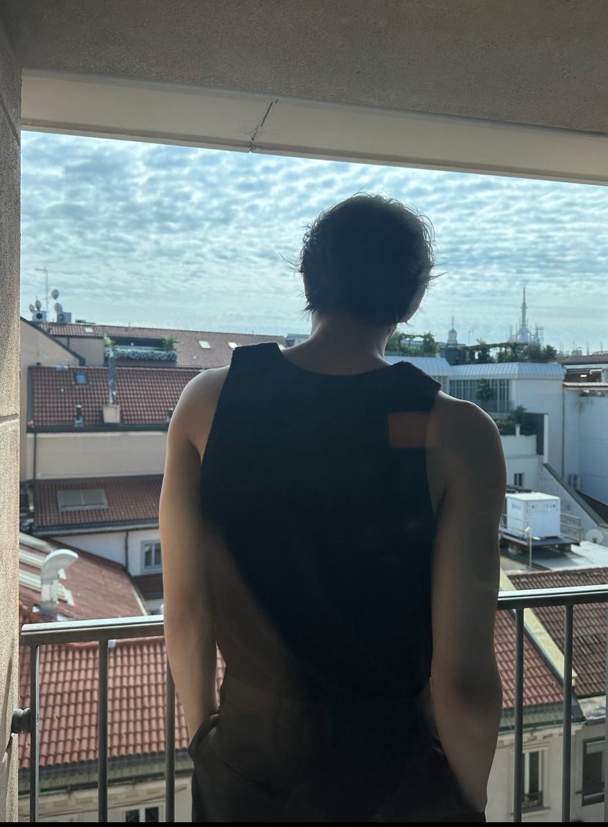 yoii (@aiyshhhyoii) on Twitter photo RIKI WAS RIGHT. JUNGWONS BACK IS NO JOKE OMFGGG RIKI WAS RIGHT. JUNGWONS BACK IS NO JOKE OMFGGG