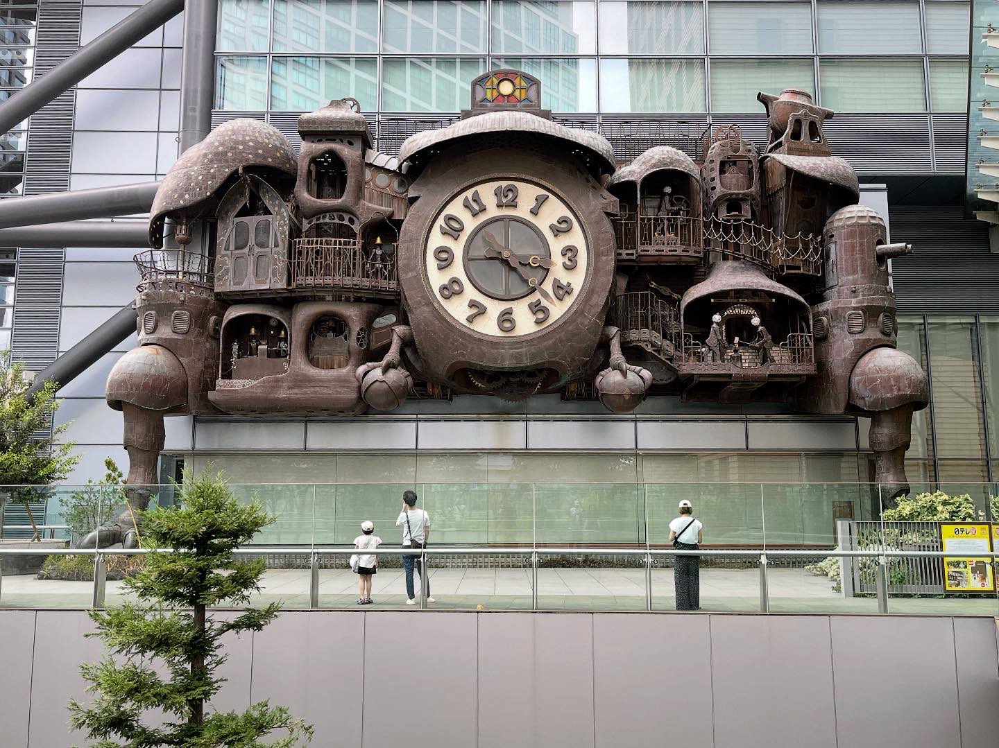 宮崎駿デザイン の 日テレ大時計 公式パンフレット 【希少】 希少・公式パンフレット 《 宮崎駿デザインの日テレ大時計》