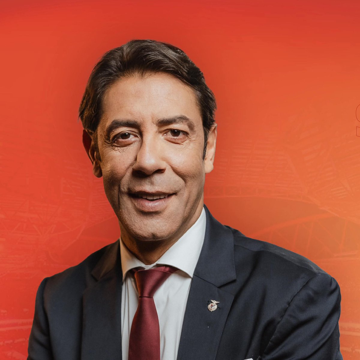 CabineSport's tweet photo. Rui Costa ao ataque: "Quando um clube não está bem, não aparecem seis candidatos à presidência do Benfica. Há quatro anos quando Benfica estava na lama... não apareceram" https://t.co/Yg28qwXNRu