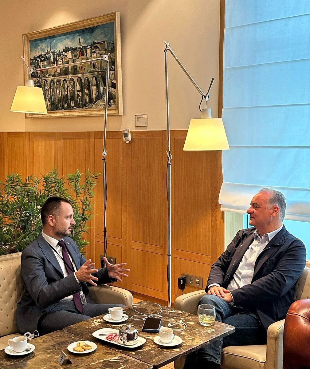 Constructive meeting between Ambassador of Serbia to the EU Danijel Apostolović and Member of the European Parliament Emmanouil Kefalogiannis (EPP, Greece).

The discussion focused on Serbia’s path to the EU, the possibilities for enhancing its cooperation with the European