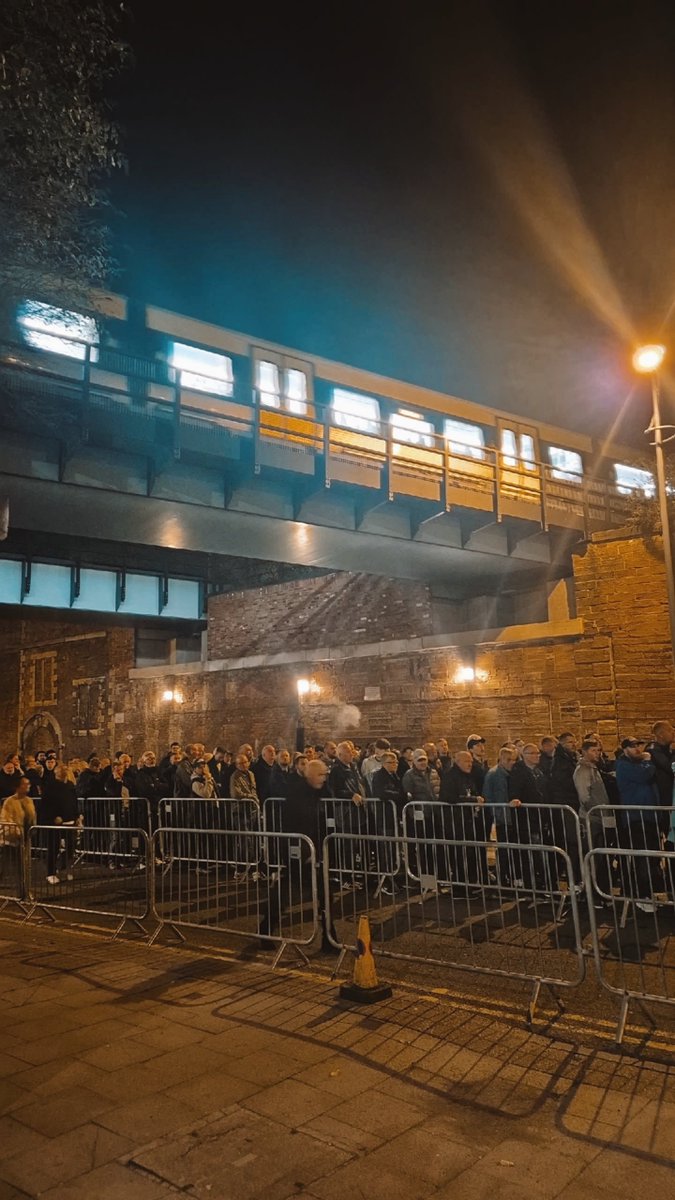 Merseyrail tweet media